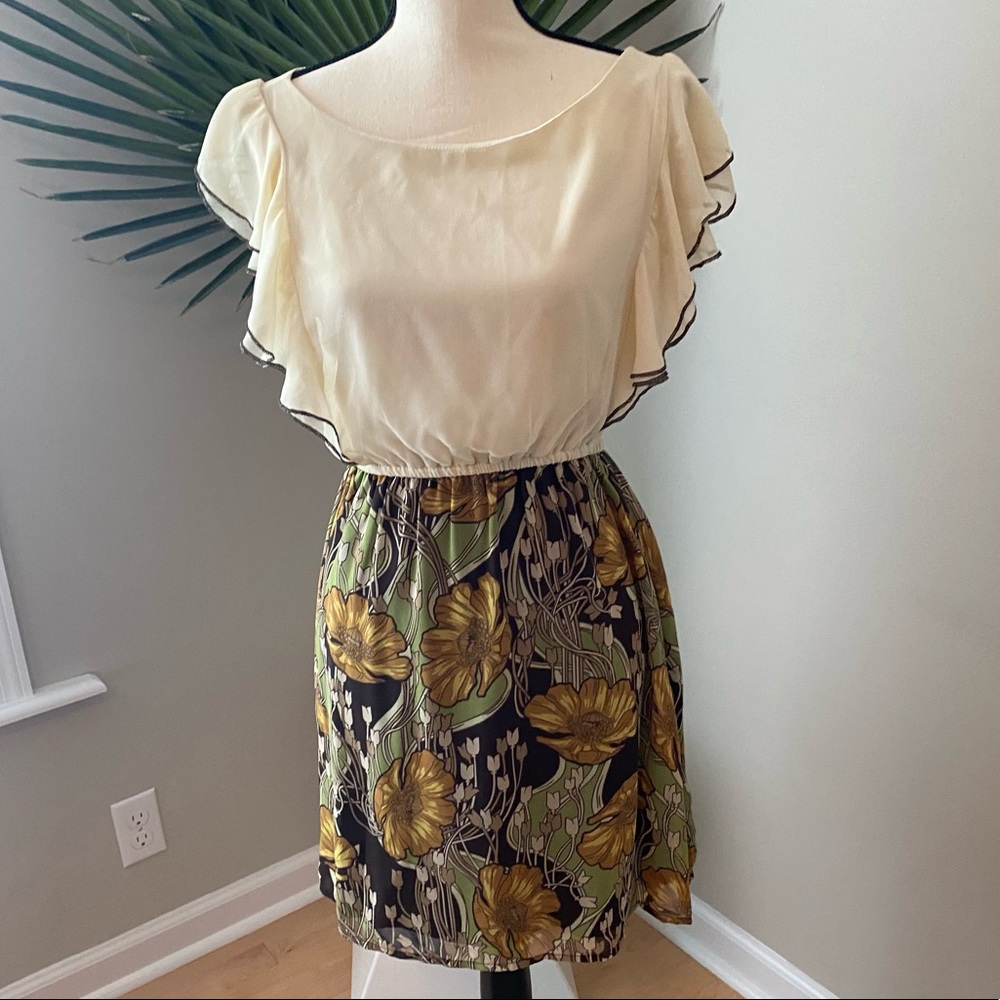 Fashion Spy cream and brown dress L